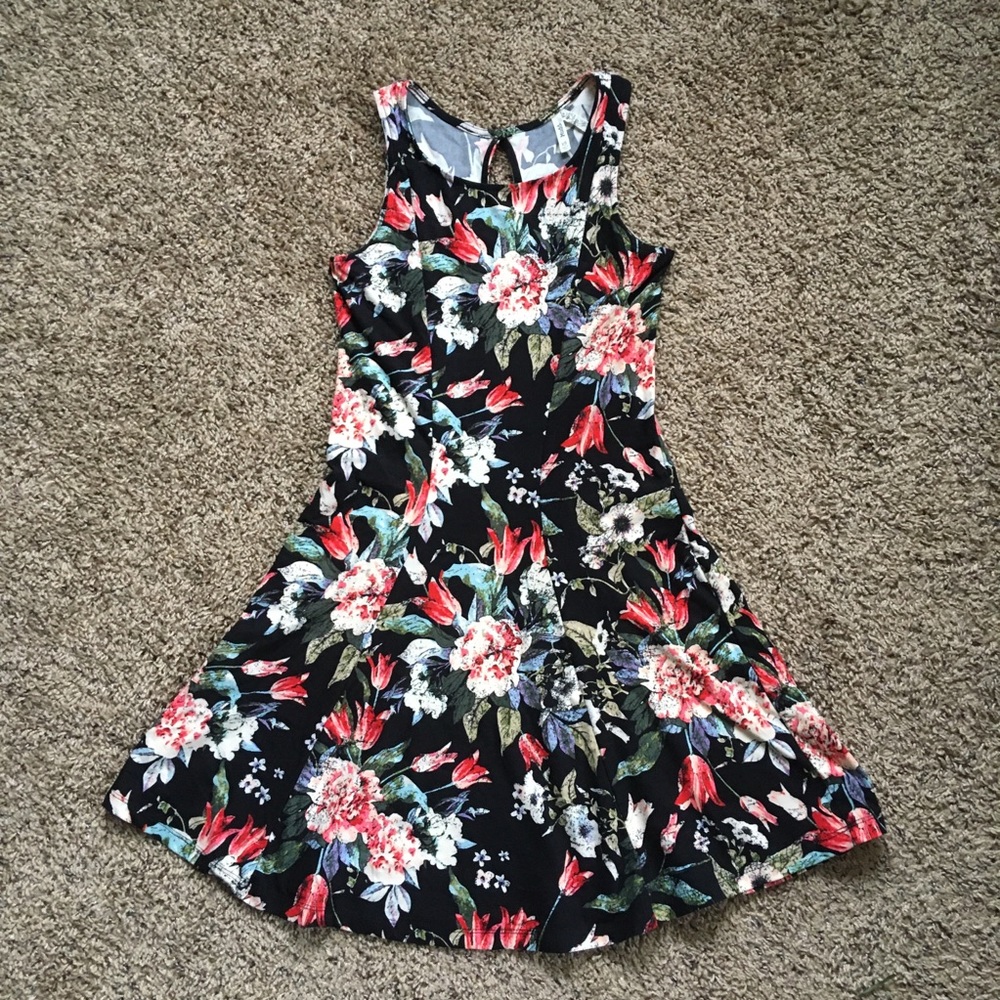 Kohl’s Mudd Velvet Black Floral Skater Dress